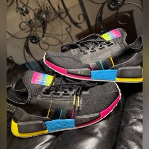 BNIB 2020 NMD_R1 V2 'Tokyo Nights